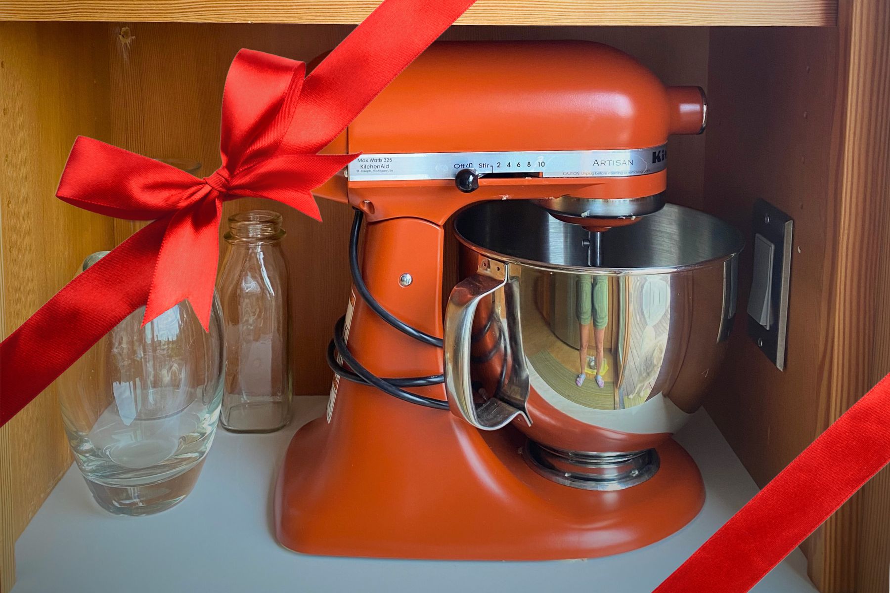 A Kitchen Aid Mixere is a clutter-frfee gift